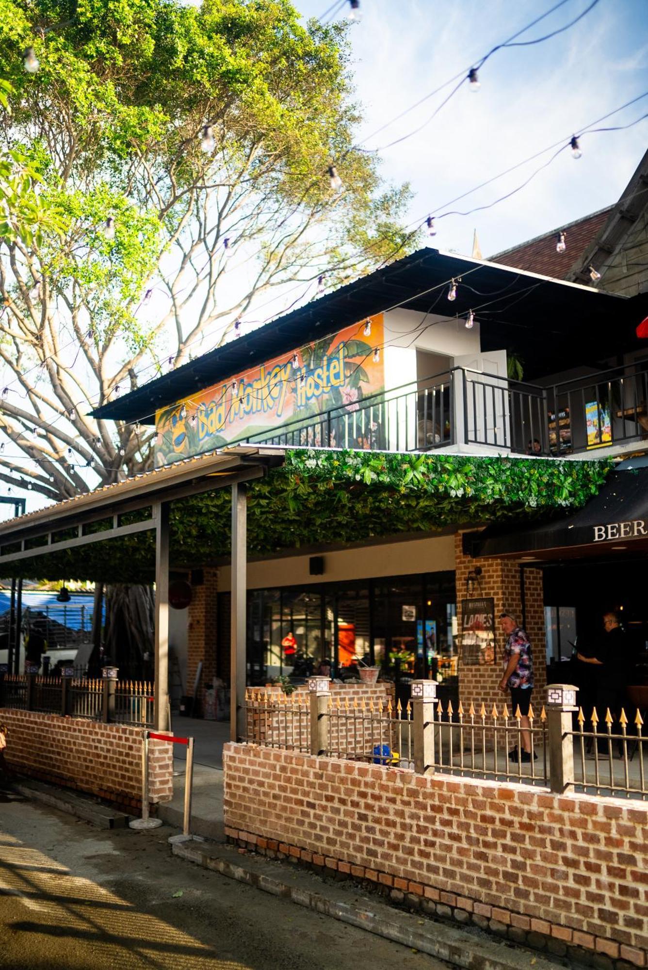 Bad Monkey Samui Hostel Chaweng  Exterior photo
